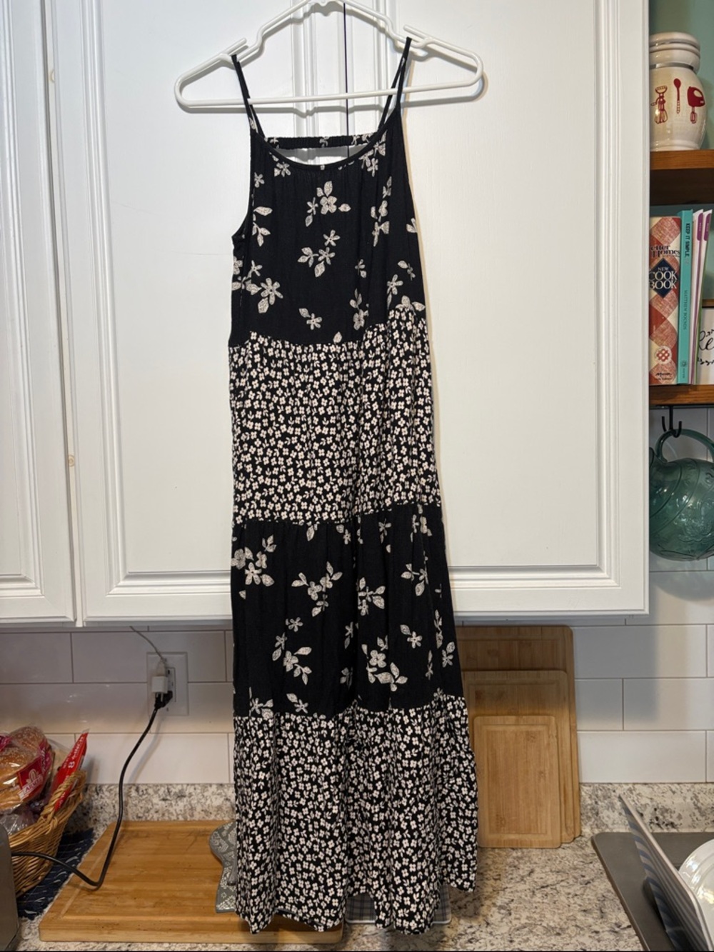 Cat & Jack Black Maxi Dress with White Floral Pattern